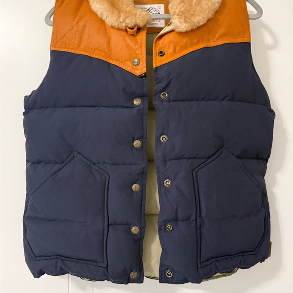 Aritzia Navy and Orange Vest - Picture 1 of 10
